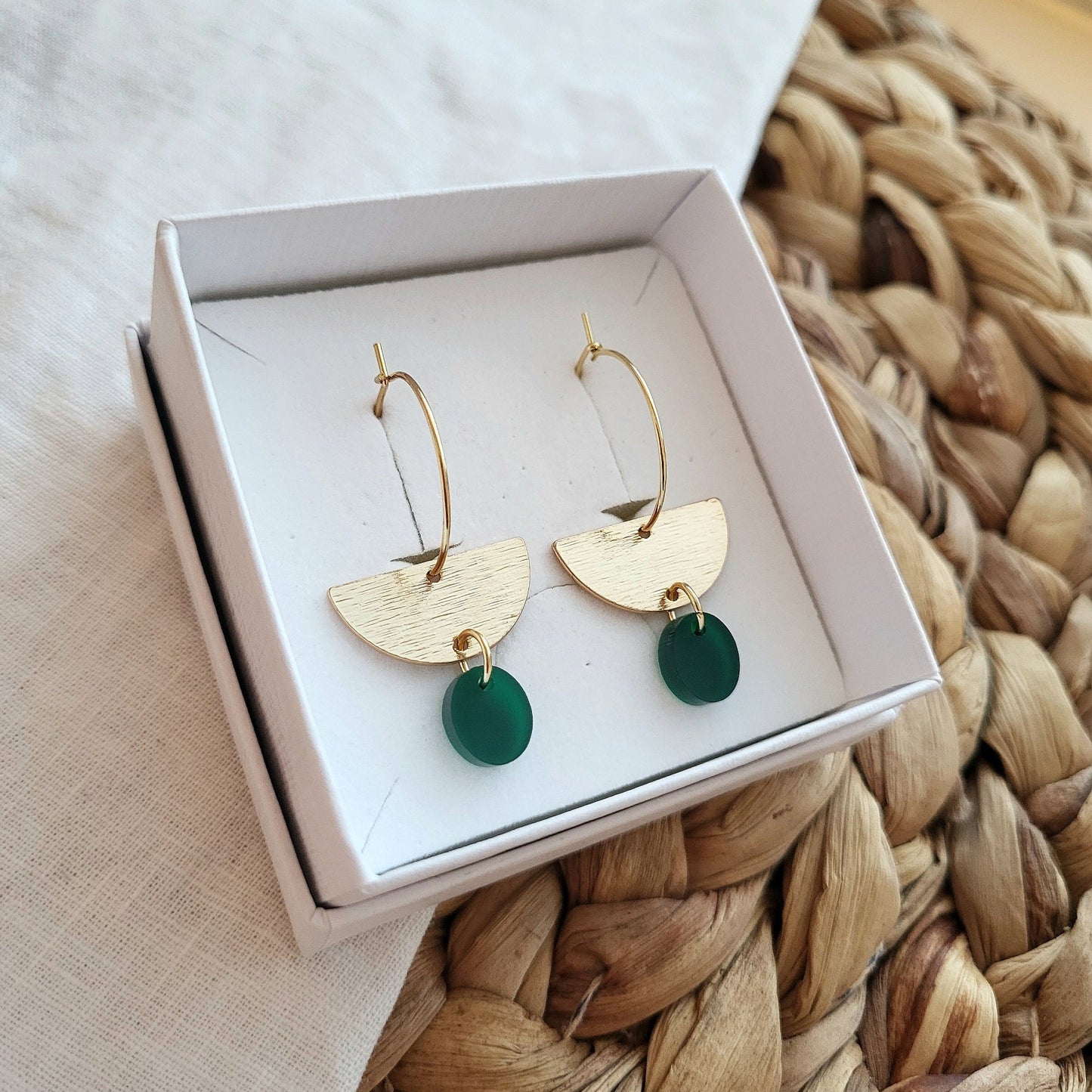 Alessia korvakorut (useita värejä)