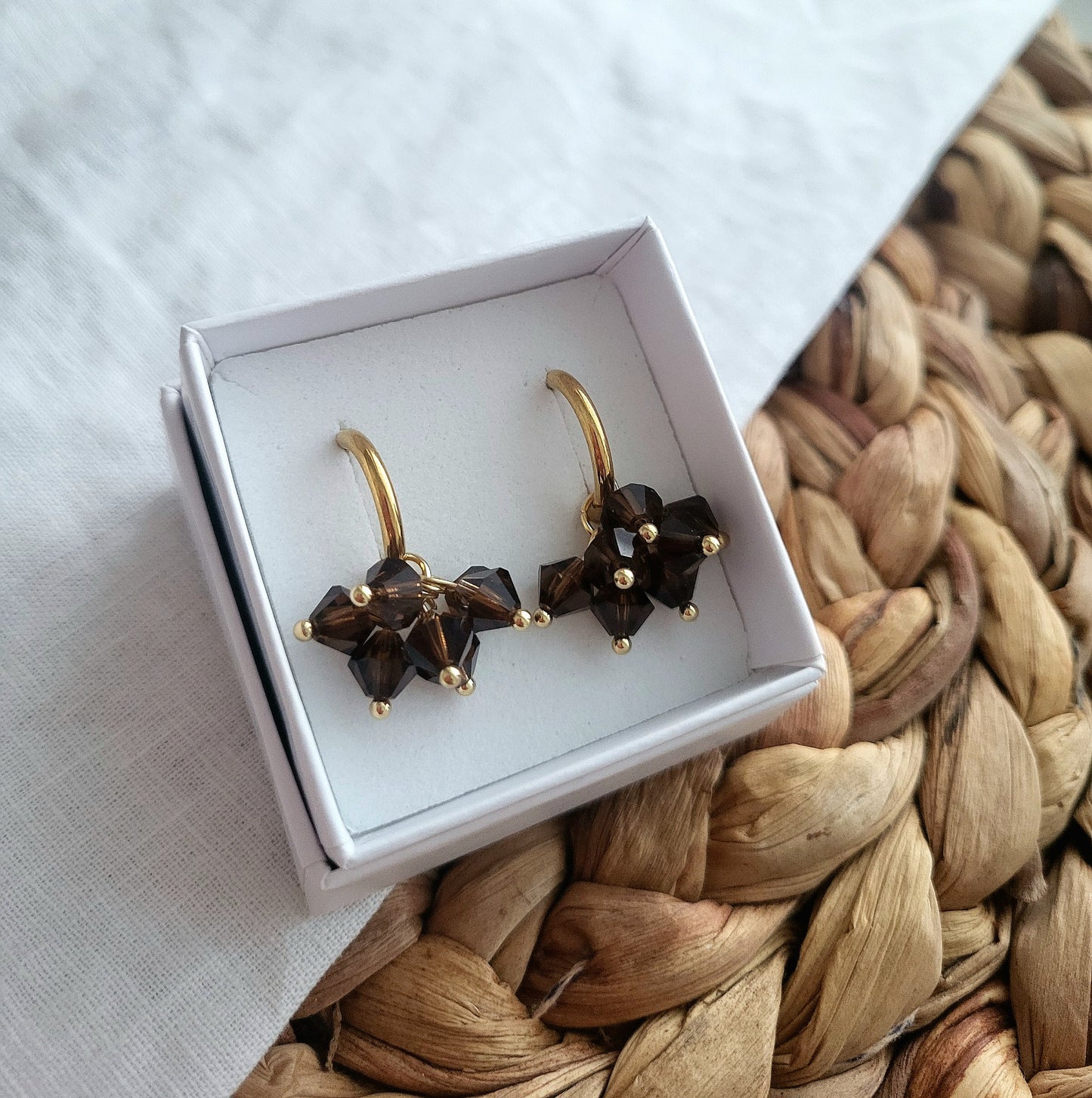 Luna korvakorut (useita värejä)